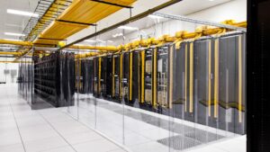Pusė DI duomenų centrų projektų vėluoja: elektra tapo DI kliūtimi