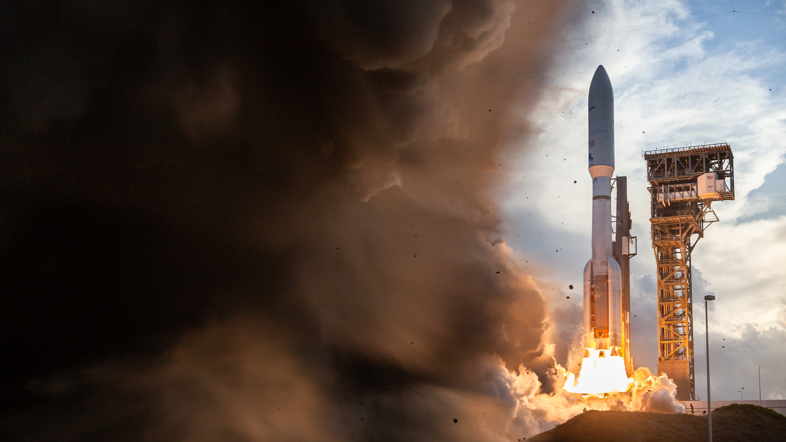 Amazon perka Globalstar už 11,6 mlrd. dolerių: palydovinės interneto lenktynės su SpaceX prasideda