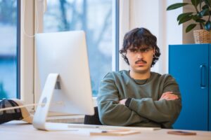80 proc. įmonių darbuotojų atsisako DI įrankių: tylus maištas prieš technologijas