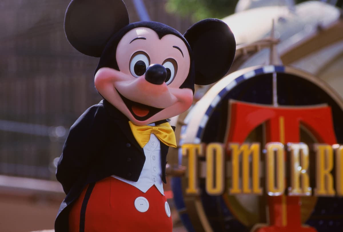Disney padavė DI kompanijas į teismą, Anthropic moka 1,5 mlrd.: autorių teisių karas įsibėgėja