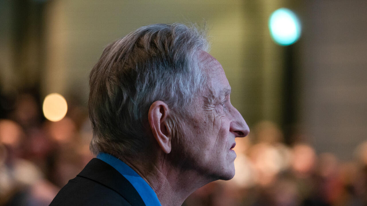 Geoffrey Hinton kalba JT Digital World konferencijoje apie DI reguliavimą