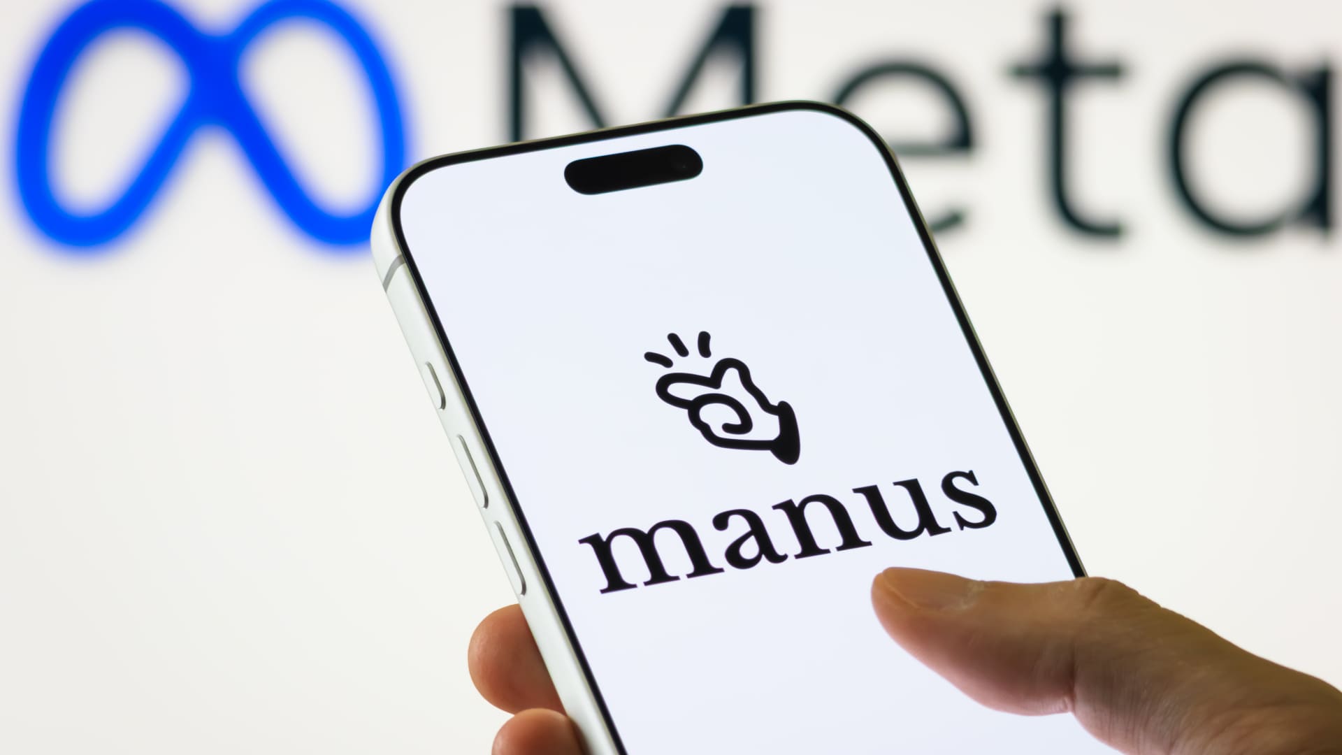 Kinija blokuoja Meta 2 mlrd. dolerių Manus įsigijimą: DI technologijų karas įgauna naują pagreitį