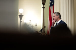 Newsom prieš Trump: Kalifornija pati nuspręs, kas yra saugus DI