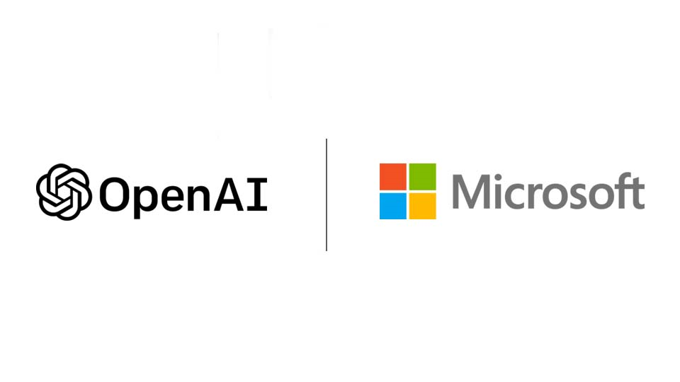 Microsoft ir OpenAI logotipai vienas šalia kito baltame fone