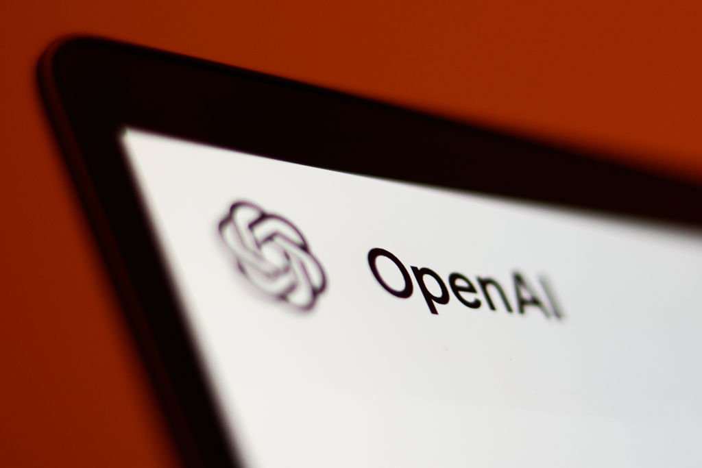 OpenAI pristato GPT-Realtime-2: balsinis DI, kuris mąsto kalbėdamas