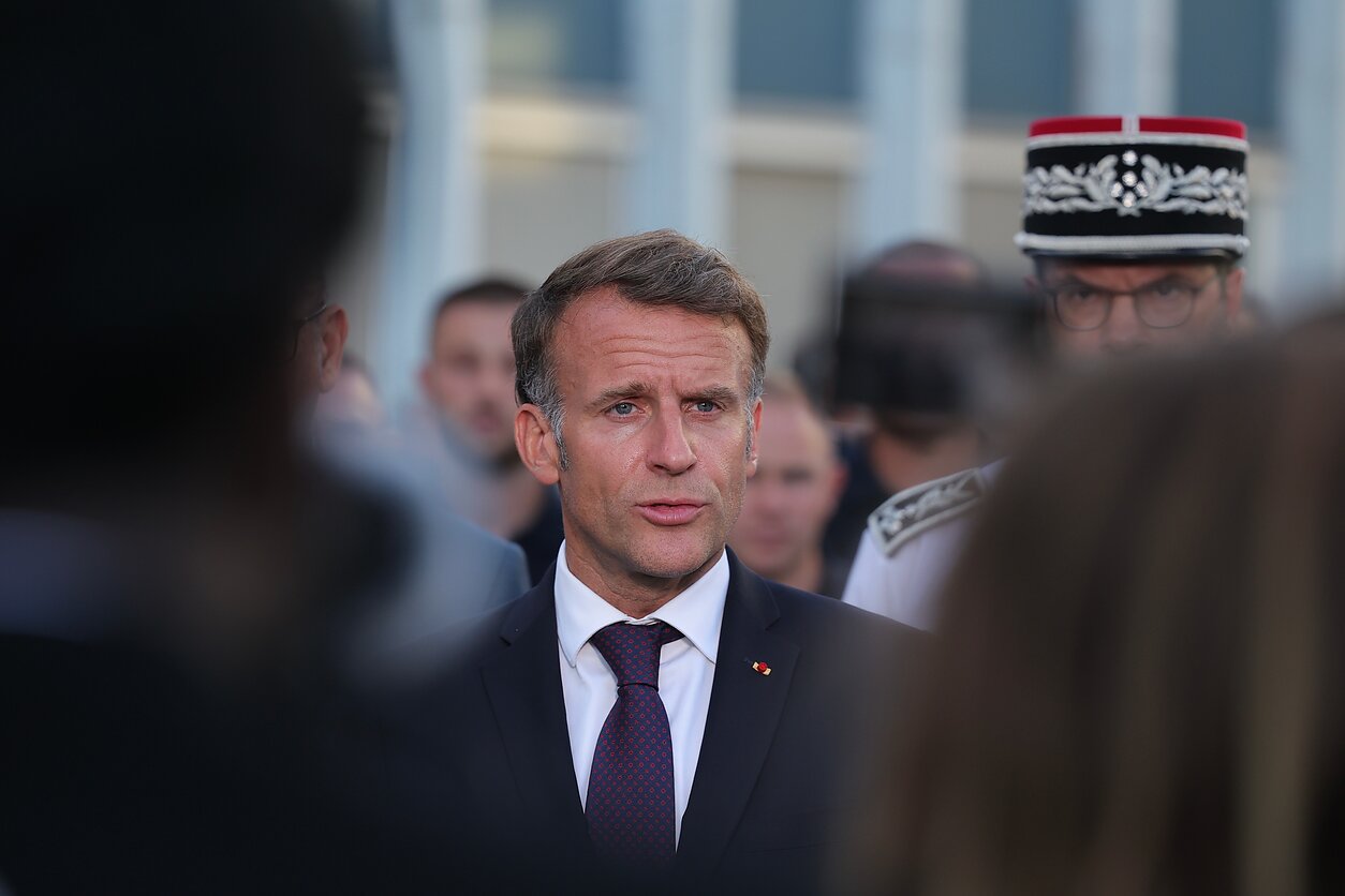 Macrono siūlymas: socialinių tinklų riba vaikams keliasi į ES stalą