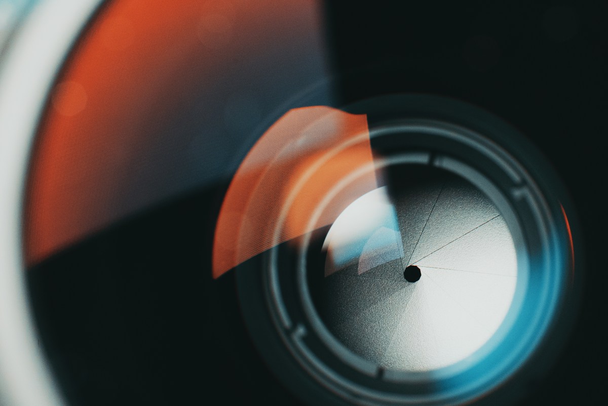 OpenAI Glass Imaging sandoris ir telefono kameros DI