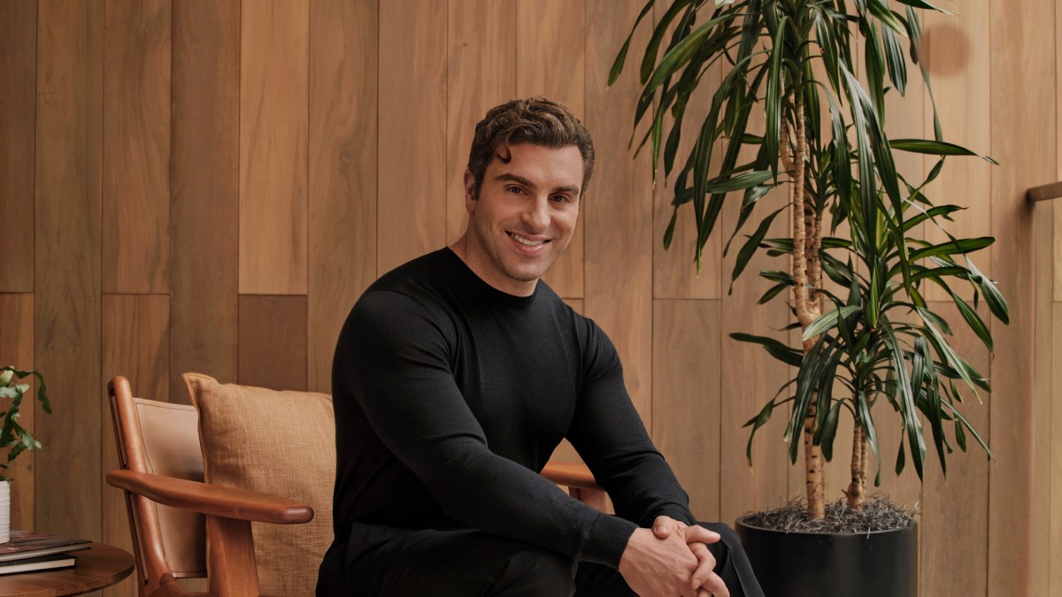 Airbnb vadovas Brianas Chesky kalba apie DI agentus
