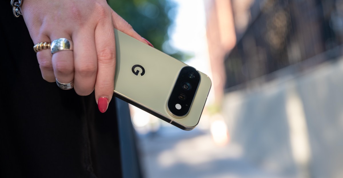 Google Pixel telefonas ir Gemini skambučių funkcija