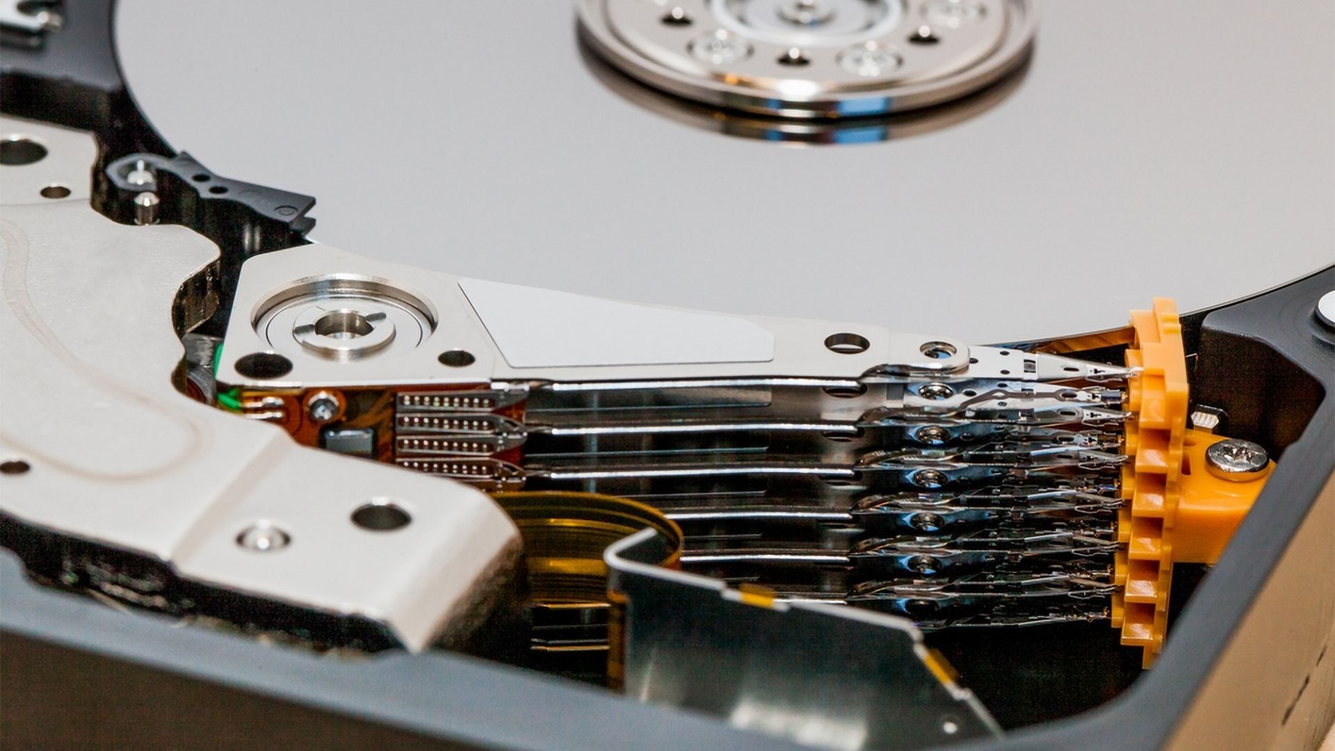 Toshiba HDD diskai DI duomenų centrams